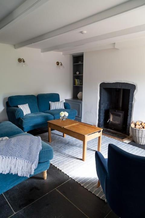 Charlestown Cottage, Woodburner, Gardens & Parking Extérieur photo