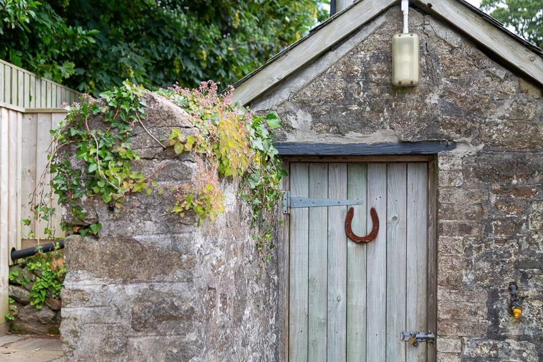 Charlestown Cottage, Woodburner, Gardens & Parking Extérieur photo