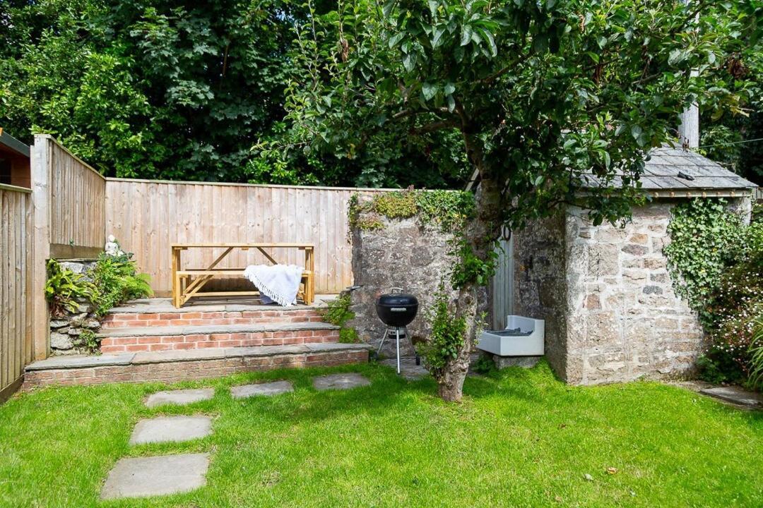 Charlestown Cottage, Woodburner, Gardens & Parking Extérieur photo